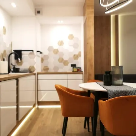 Apartament Nowoczesny Apartament: Targi I Mtp I Park Wilsona I Pkp