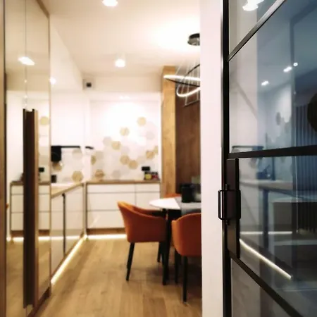 Nowoczesny Apartament: Targi I Mtp I Park Wilsona I Pkp Apartament