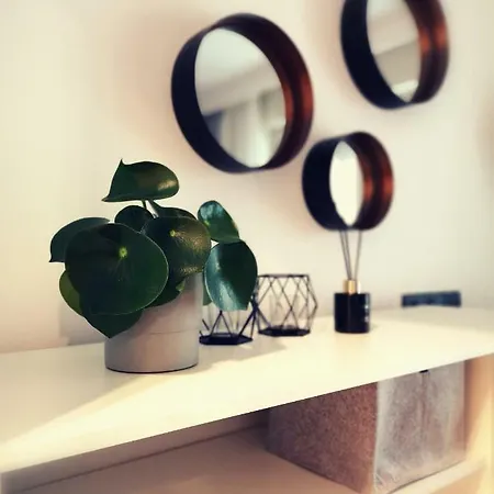 Apartament Nowoczesny Apartament: Targi I Mtp I Park Wilsona I Pkp