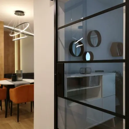 Apartament Nowoczesny Apartament: Targi I Mtp I Park Wilsona I Pkp *